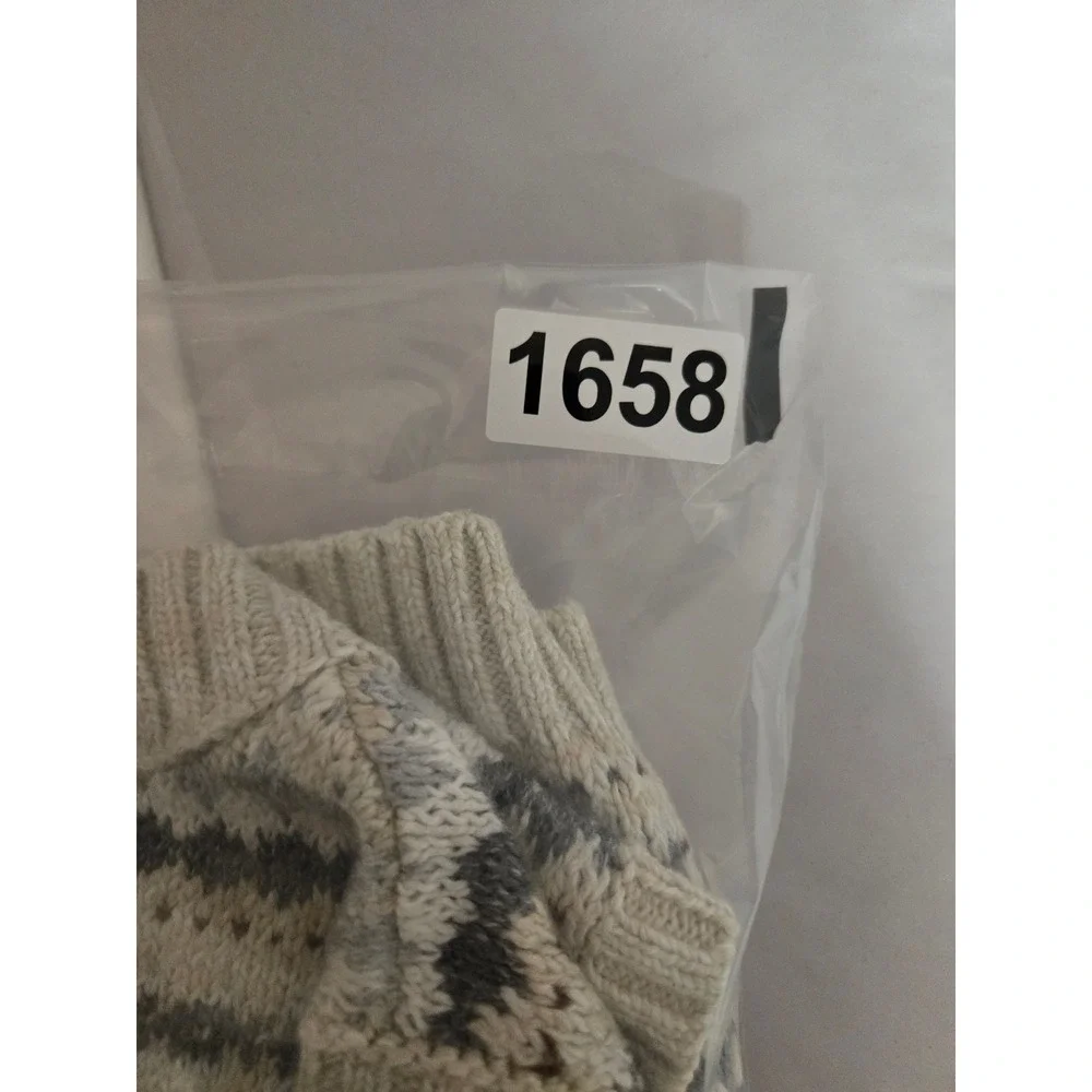 American Eagle Fair Isle Sweater Vest V-Neck Cropped Knit Mens Medium
